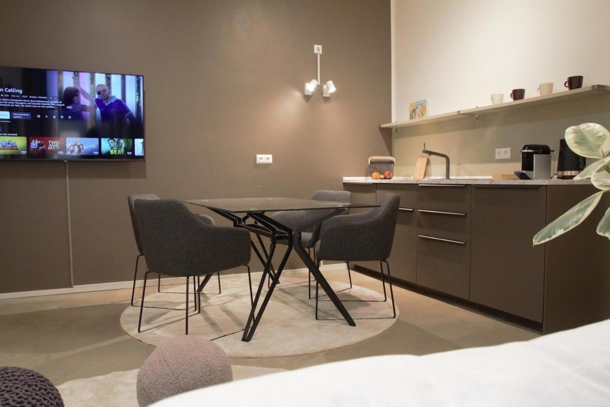 Apartment Business & Family